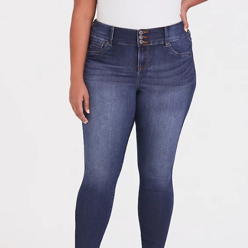 Torrid Dark Wash Jegging Size 20R